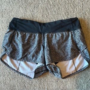 Lululemon Speed Shorts Black/Grey Size 4